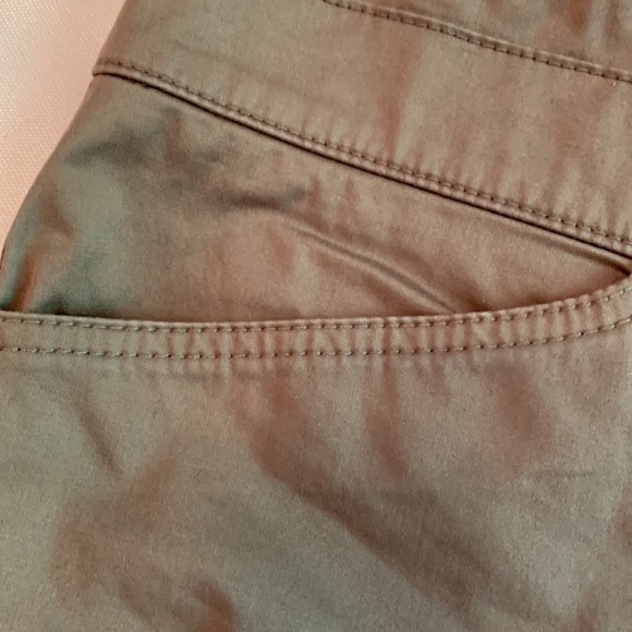 IRIS Shorts, Size Small, Please See Measurements - Picture 5 of 15